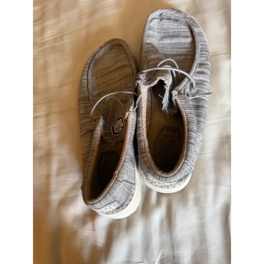 Hey Dude light grey size 6